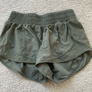 Lululemon running short